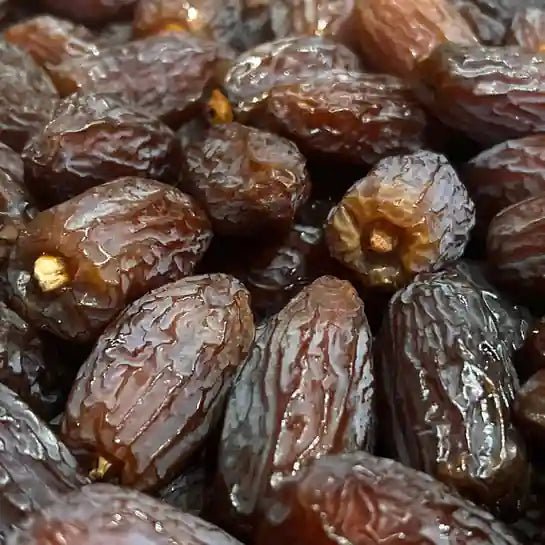 Madjoul Dadels - Golden Nuts
